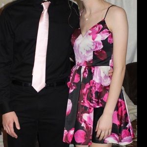 Beautiful pink floral dress!